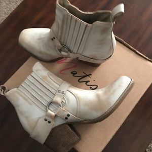 Matisse booties brand new